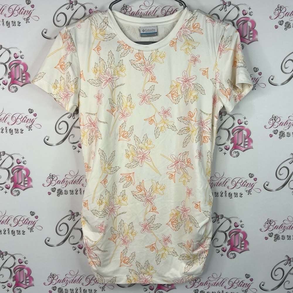 Columbia tshirt tee stretchy flowers white Cream Floral Short Sleeve Tee